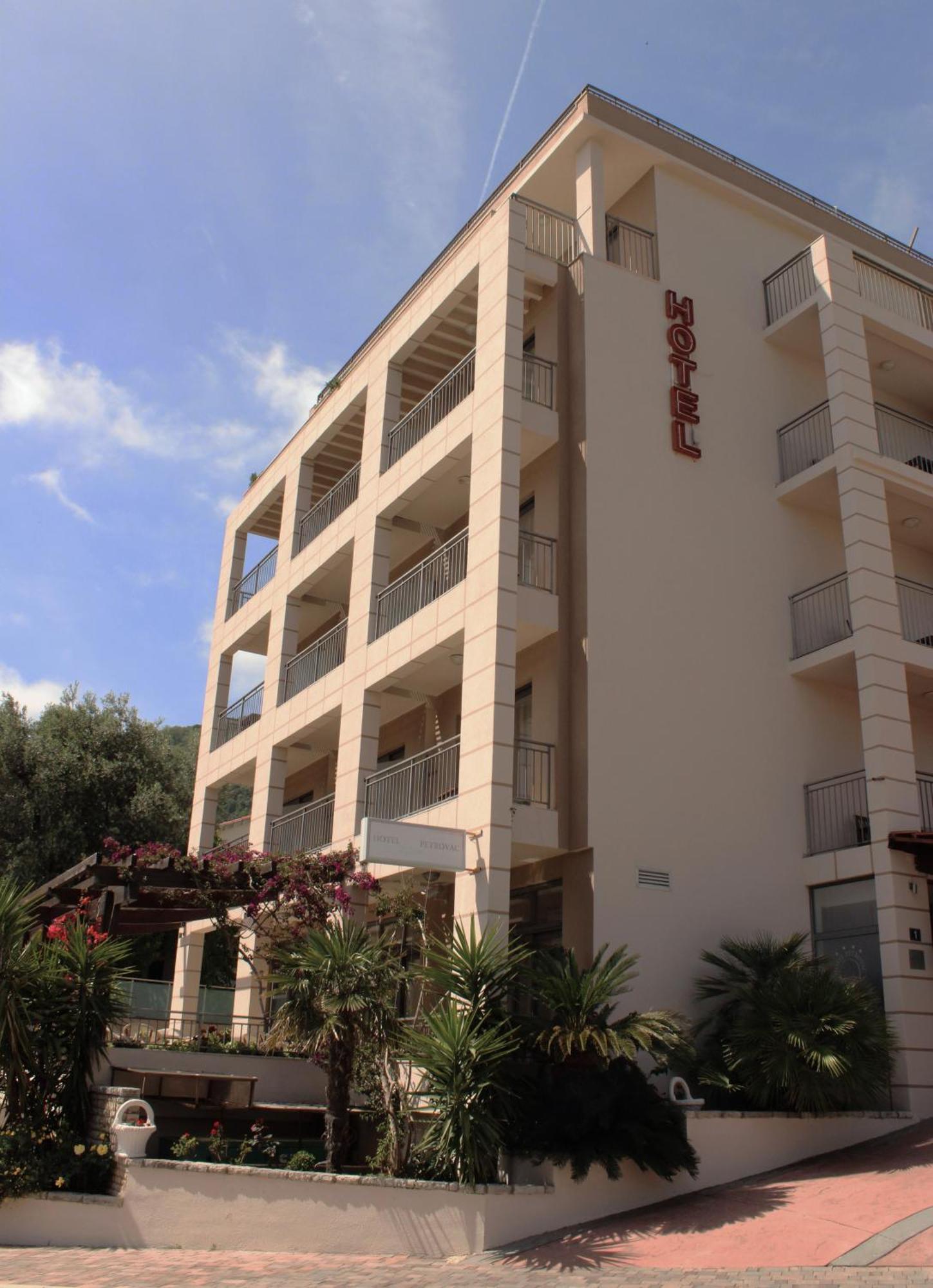 Hotel Petrovac Exteriör bild