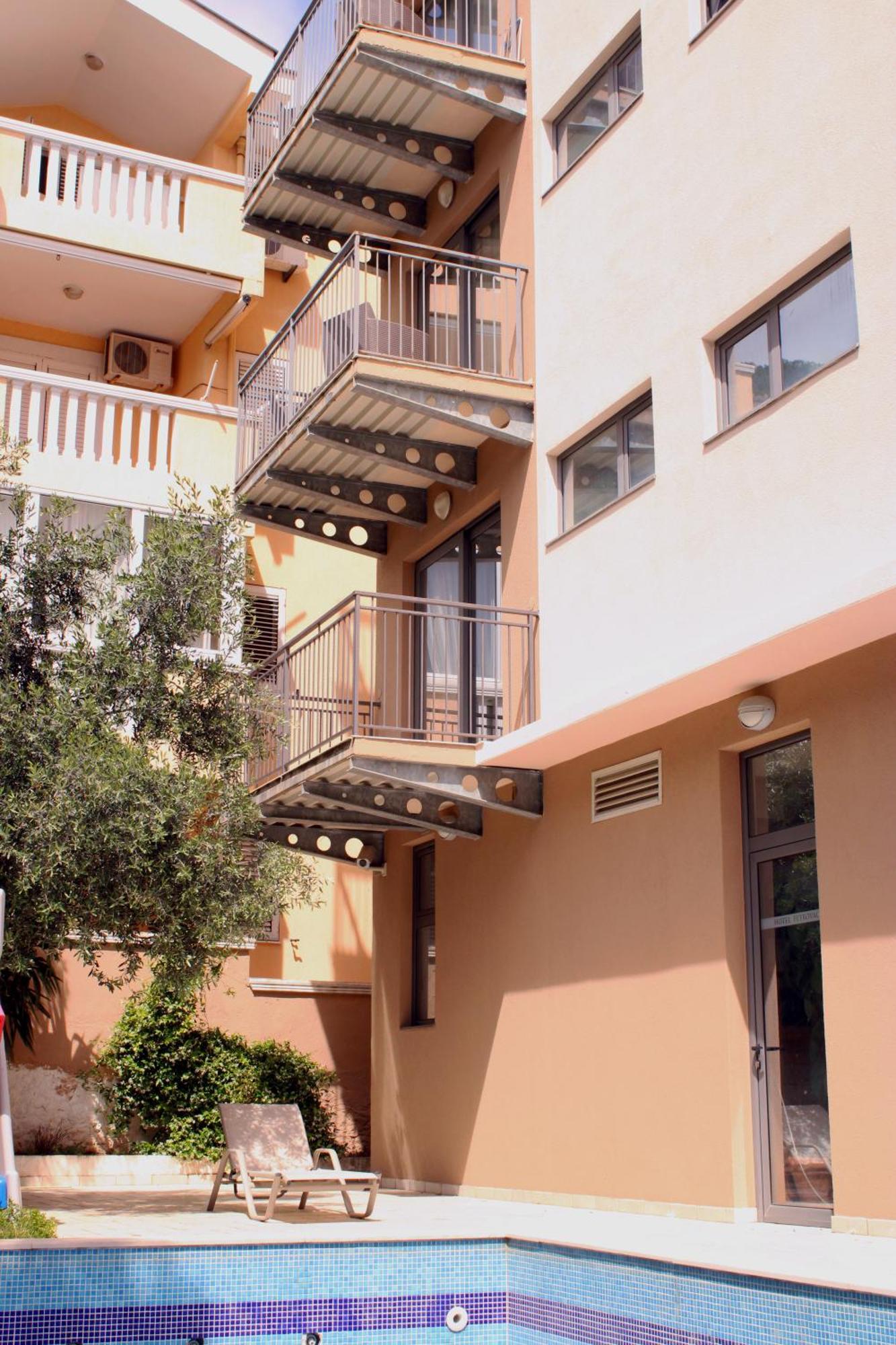Hotel Petrovac Exteriör bild