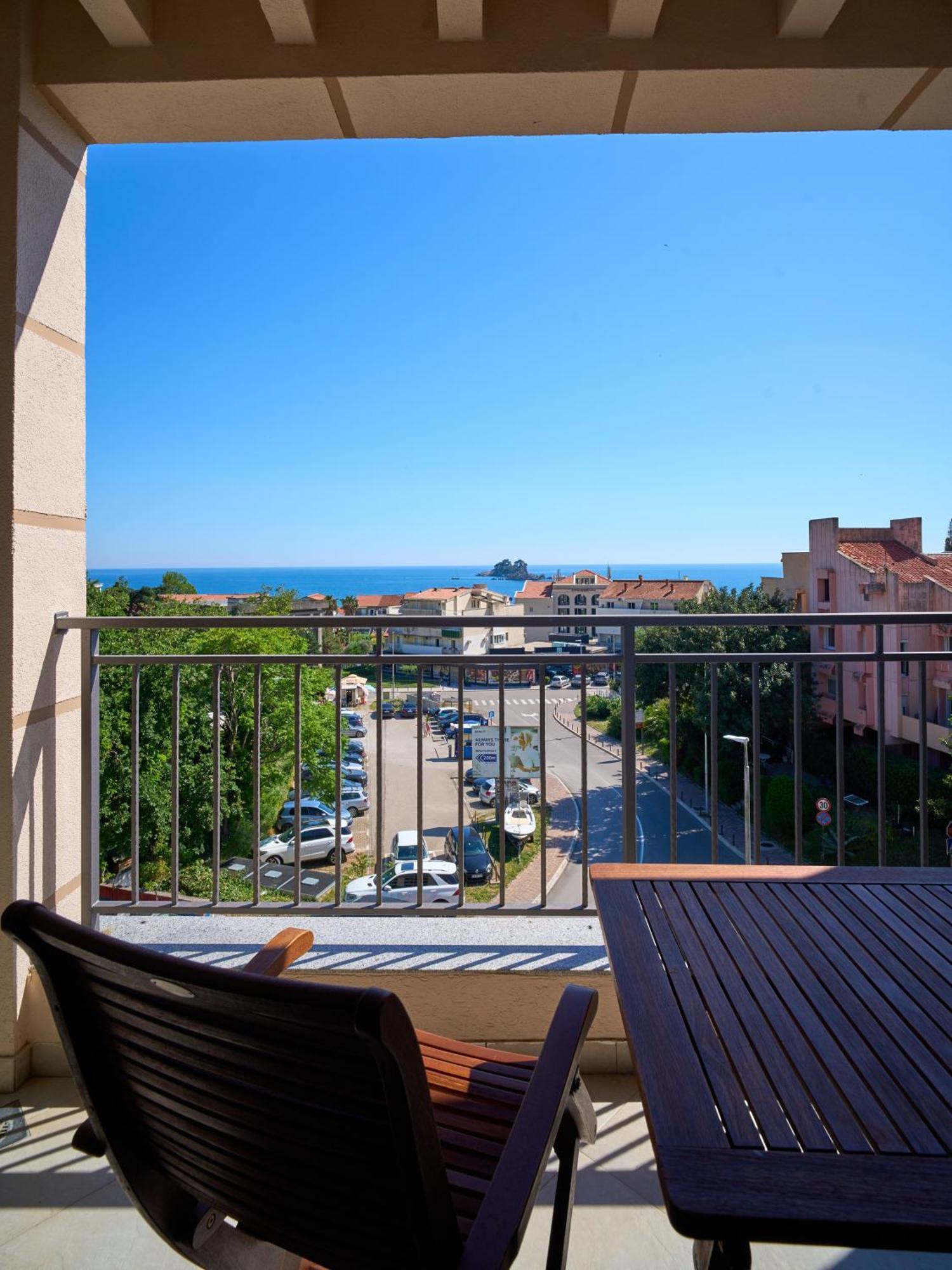 Hotel Petrovac Exteriör bild