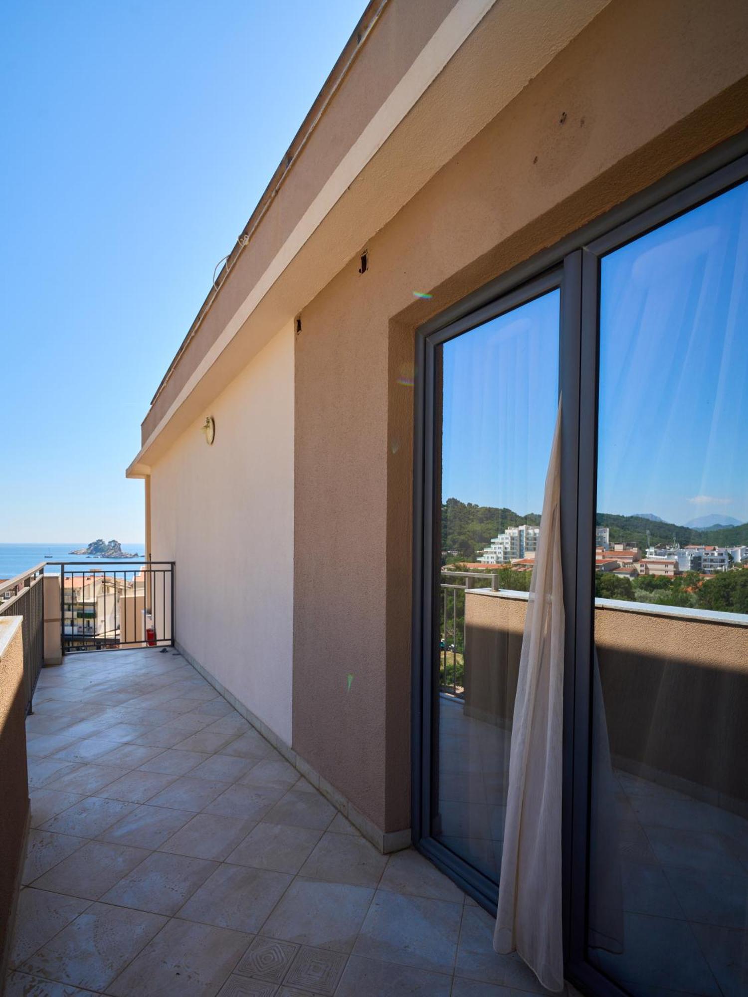 Hotel Petrovac Exteriör bild