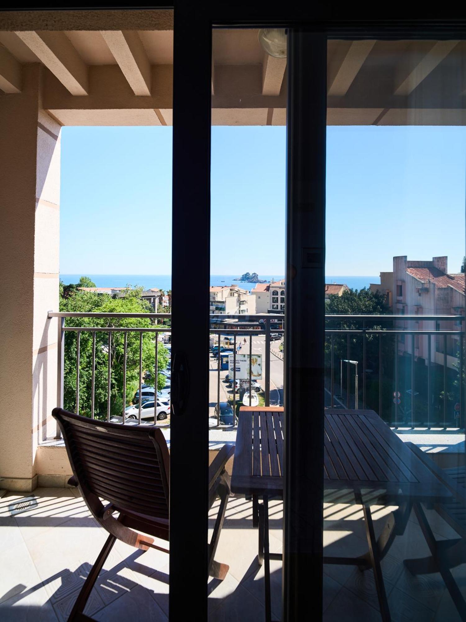 Hotel Petrovac Exteriör bild