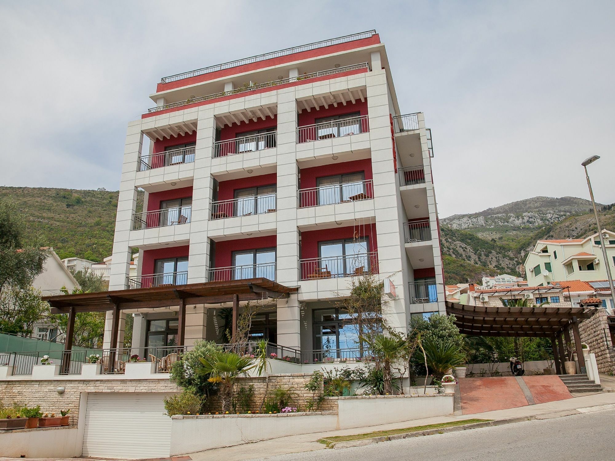 Hotel Petrovac Exteriör bild